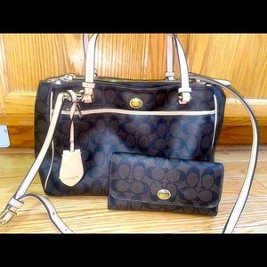 Coach purse and wallet